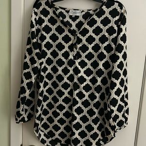 Button down blouse would look good with black or gold leggings